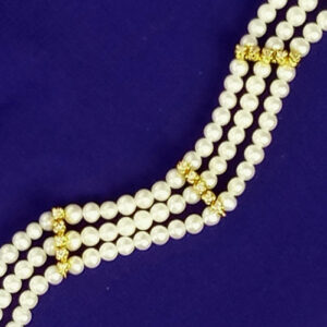 3-strand-Cultured-pearl-necklace-with-diamonds2-500×500