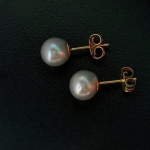 7mm Cultured pearls with natural gray luster