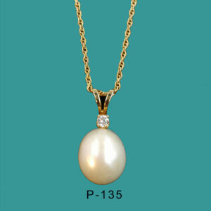 P-135-8mm-Cultured-pearl-.05-dia-pendant-1
