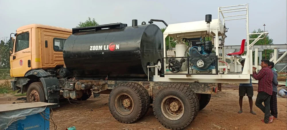 truck-mounted-bitumen-emulsion-sprayer-1000x1000